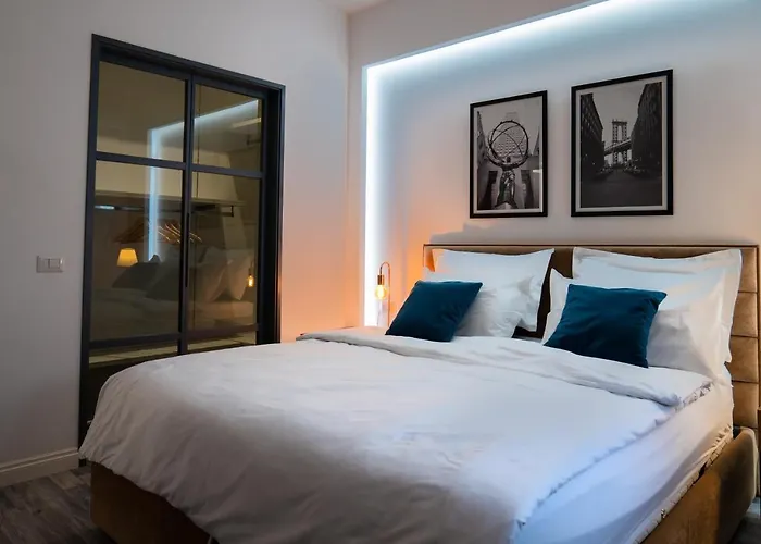 Skanderbeg Square Modern App - The Nest