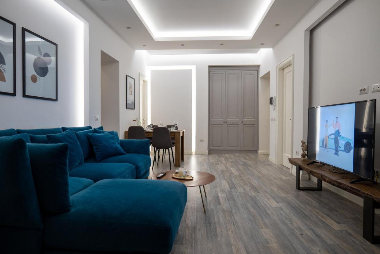 Skanderbeg Square Modern App - The Nest *