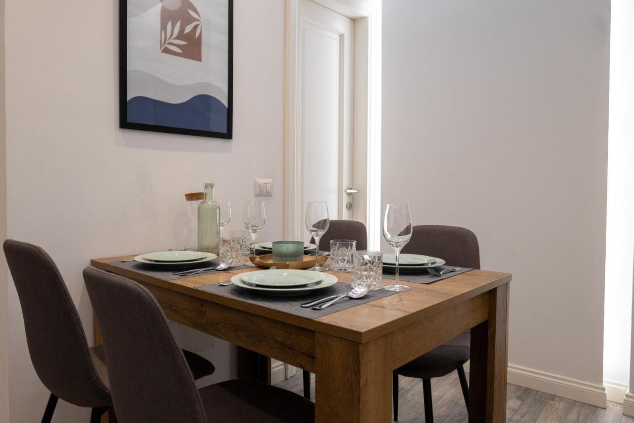 Skanderbeg Square Modern App - The Nest Apartamento
